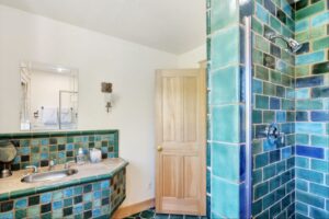 893c2e2e-7f4a-4c4c-a83a-5c2ce78652c8