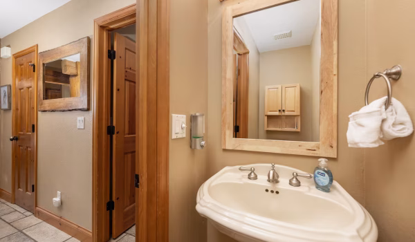 b17e3997-26be-4c70-968c-9d6c4e9ab6d2