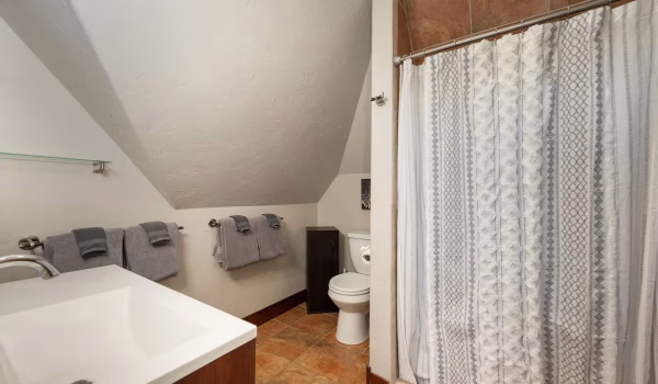 c65c021d-e680-4d1e-9c35-82b08c5a0dcd